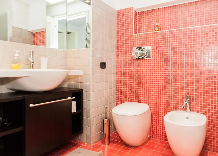 Porta Susa By Home4holidays Apartamento Turim